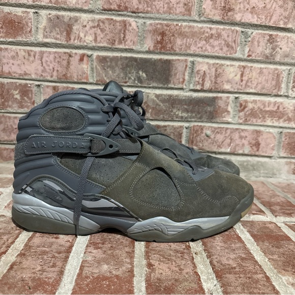 Mens Jordan retro “cool grey” size 14